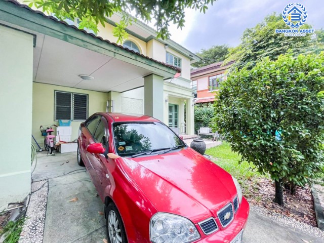 *****บ้านเดี่ยวมือสอง ม.นันทวัน สุขาภิบาล5 พร้อมเข้าอยู่ พร้อมฟังก์ชัน 3 ห้องนอน 2 ห้องน้ำ 1 ที่จอดรถ สภาพดีมากๆ บนเนื้อที่กว่า 57.7 ตร.ว. กว้างมาก พื้นที่ใช้สอยมากถึง 194 ตร.ม. บนทำเลศักยภาพ เชื่อมต่อถนน รามอินทรา, วัชรพล, สุขาภิบาล5 เดินทางสะดวก ใกล้ทางด่วน "ฉลองรัช" และรถไฟฟ้าสายสีเขียว "สถานีสายหยุด"